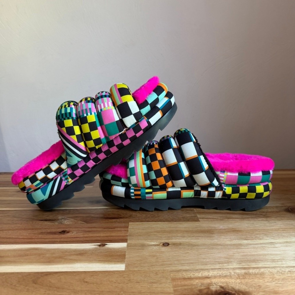 UGG Women's Maxi Checks Slide Size 8 - Picture 6 of 9